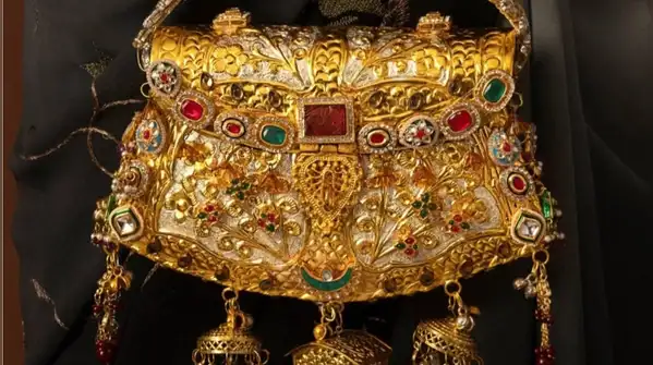 Let’s take a look at 5 luxury bags inspired by ancient Indian Hinduism’s Navratnas that luxury