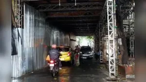 Kolkata: Kolkata Police has begun holding multiple parleys with multiple south Kolkata Durga