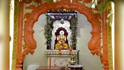 Nashik : At a time when loud DJ systems dominate festivals, Nashik’s 135-year-old Ganesh Mandir