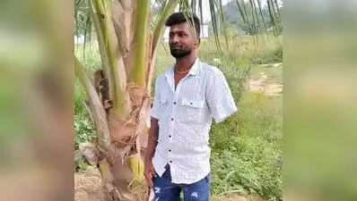 His nimble hands also helped him run a profitable roadside shop