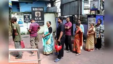 Sr citizens rush to banks fearing three-day strike — Sunday workday: The wider industry impact