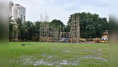Preparation for Durga Puja at Sealdah Athletic Club on Saturday photo by Sayantan Chakraborty