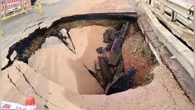 Puzhal pipeline burst leads to GNT Road cave-in, disruption of water supply to four zones in Chennai