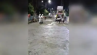 Ultadanga to VIP Road old Durgapur bridge being repaired