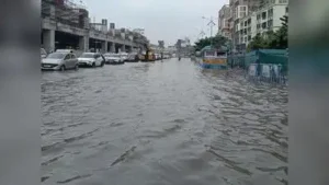 As the rain intensified, the situation deteriorated further on VIP Road and the Chinar Park