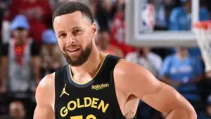 NBA insider drops latest update on Stephen Curry trade rumor ahead of Warriors contract extension
