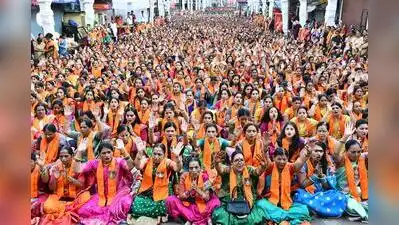 Pallavi Neurgaonkar, the mandal’s internal auditor and trustee for nine years, said women