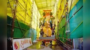 Last year, more than 1,200 public Ganesh mandals obtained permissions from the municipal