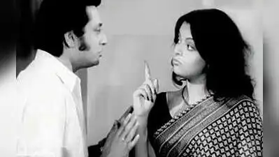 Daughter of an air force officer, Mithu belonged to the Mukherjee family of Pathuriaghata