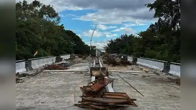 With Mangaldas Road converted into a one-way corridor to accommodate the long-delayed