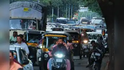 With Mangaldas Road converted into a one-way corridor to accommodate the long-delayed