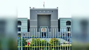HC upholds Rs 10L refund to distributor — No reels, no release