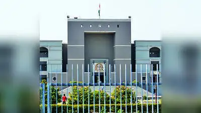 HC upholds Rs 10L refund to distributor — No reels, no release
