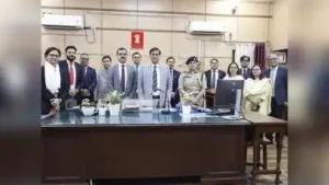 UP 112 response vehicles roll out legal-aid message ahead of Sept 12 Lok Adalat