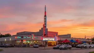 In 1947, Houston opened a 700-plus-seat Art Deco theater; 79 years later, after demolition was