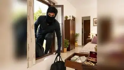 Satellite house burgled, Rs 3.6L stolen — Ahmedabad