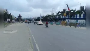 The area where the cut in the median divider has been created