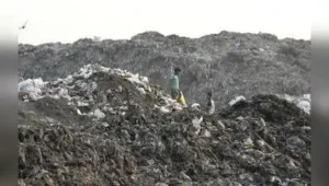 Why it matters: Disaster alert: Dhapa bursts at seams with 1 cr tonne waste