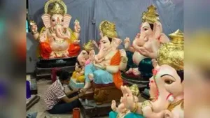 Small idols which used to cost between Rs 2,500-3,000 are now Rs 4,000