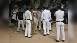 Bidhannagar Police have directed Durga Puja organizers across Salt Lake, Lake Town, New Town