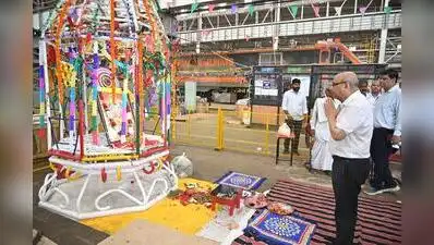 At police lines of Azamgarh, Vishwakarma Puja was organised with traditional rituals