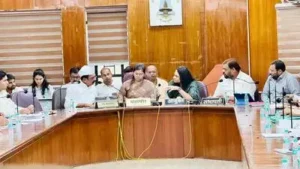 Khatri highlighted the impact of illegal ramps constructed by building owners and shopkeepers