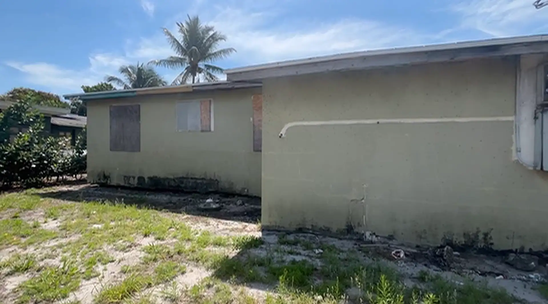 In 2009, a Florida man inherited his childhood home; 17 years later, he argues he spent thousands