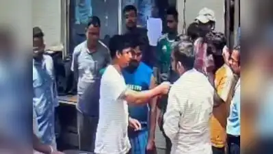Job demand ends in violence at Dum Dum factory