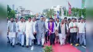 Revanth calls for protests demanding LoP KCR's resignation