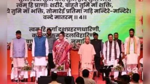 PM Modi's 25-year public life defined by service: Smriti