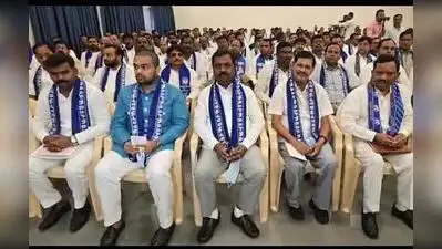Prince Yukesh Singh (second from left), son of Umashankar Singh, only BSP MLA in UP assembly
