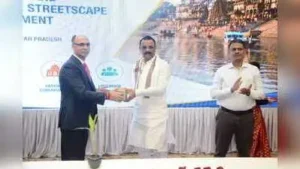 Senior officials from BPCL, the district administration, Varanasi Smart City Limited, Varanasi