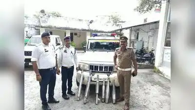 Lucknow: Traffic police conducted a special enforcement drive against vehicles fitted