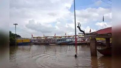 After coming below the warning level of 70.26 meters, water level of Ganga continued receding