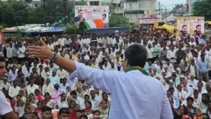 Rohit Pawar in Gondia - Bhandara tour addressing farmers