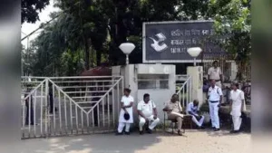 Day after, no class at SRFTI, cop cover for campus, 4 FIRs