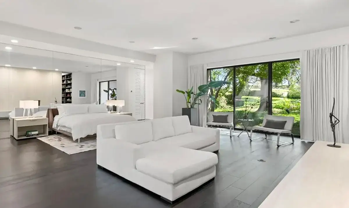 California Governor Gavin Newsom lists his $7.5 million Fair Oaks: The wider industry impact
