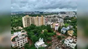 False messages about kidnapping attempts in housing societies have spread across various