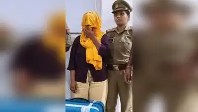 Woman held with 8kg ganja
