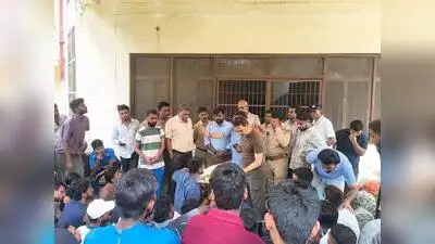 Students of Lucknow University hostels staging protest at the central mess against sub-quality
