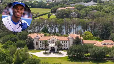 Because of its privacy, location near Orlando and access to the connected Butler Chain