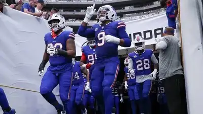 Did Bills player 'flip off' Canada during O Canada? Viral Highmark Stadium clip reveals what really
