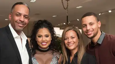 Amid this, the four time NBA champion Stephen Curry has opened up about when his family got