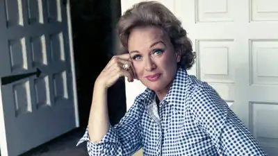 Actress Eve Arden left Hollywood's smog for a California farm, joining a forgotten era when stars