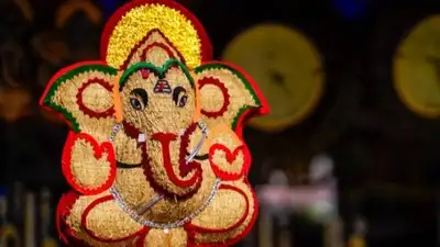 Thermocol-free decoration ideas for an eco-friendly puja