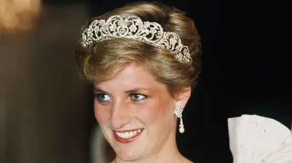 Few jewellery pieces are linked to Princess Diana more than the sparkling Spencer Tiara