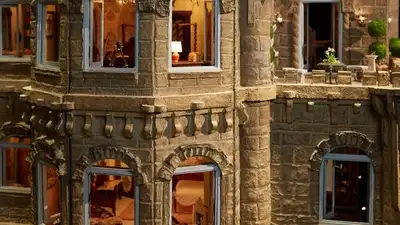 The 9-foot miniature home, which is the most valuable real estate in the world — Inside