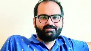 Comedian Kunal Kamra on Sunday asked Mumbai police when he could perform his stand-up