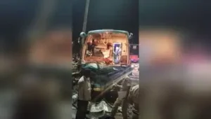 Truck hits bus from the rear near Katraj Tunnel