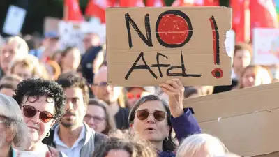 it is seeking support from lawmakers from other parties to form what would be the first